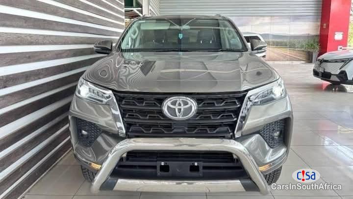 Toyota Fortuner 2.8GD Automatic 2022 - image 4