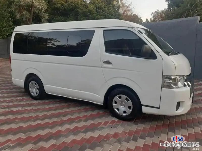 Toyota Quantum 2.5 Manual 2018 - image 4
