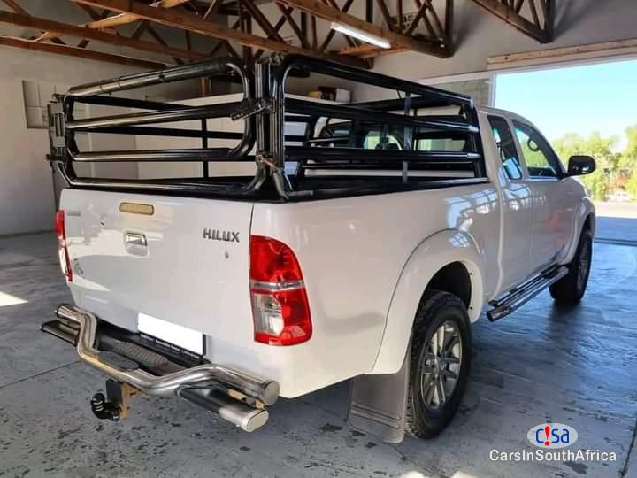 Toyota Hilux Manual 2018 in South Africa