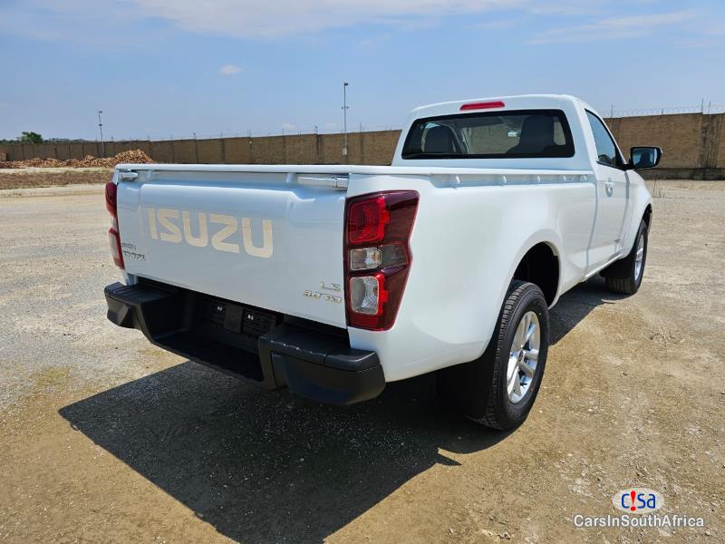 Isuzu 3.0 Automatic 2020 - image 4