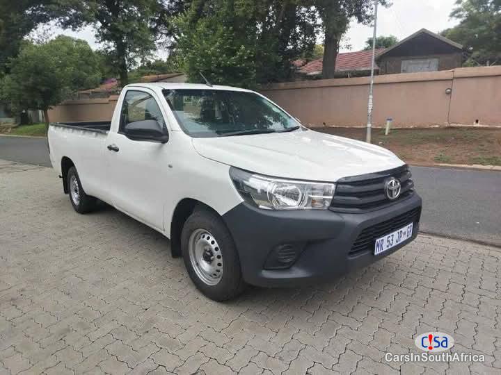 Toyota Hilux 2.4GD Manual 2018 - image 4