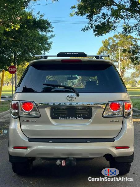 Toyota Fortuner 3.0D4D AUTO 4X4 CALL:0691808200 Automatic 2013 - image 8
