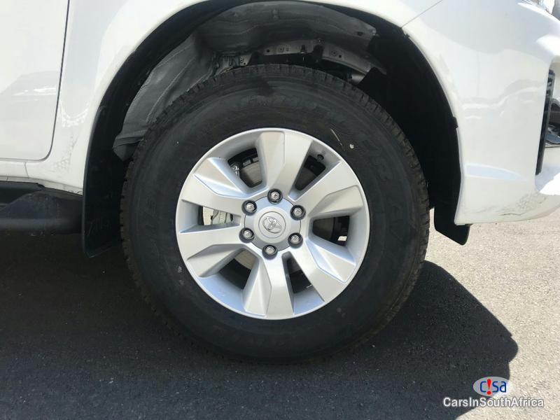 Picture of Toyota Hilux 2.4GD-6 4X4 SRX Automatic 2016 in Western Cape