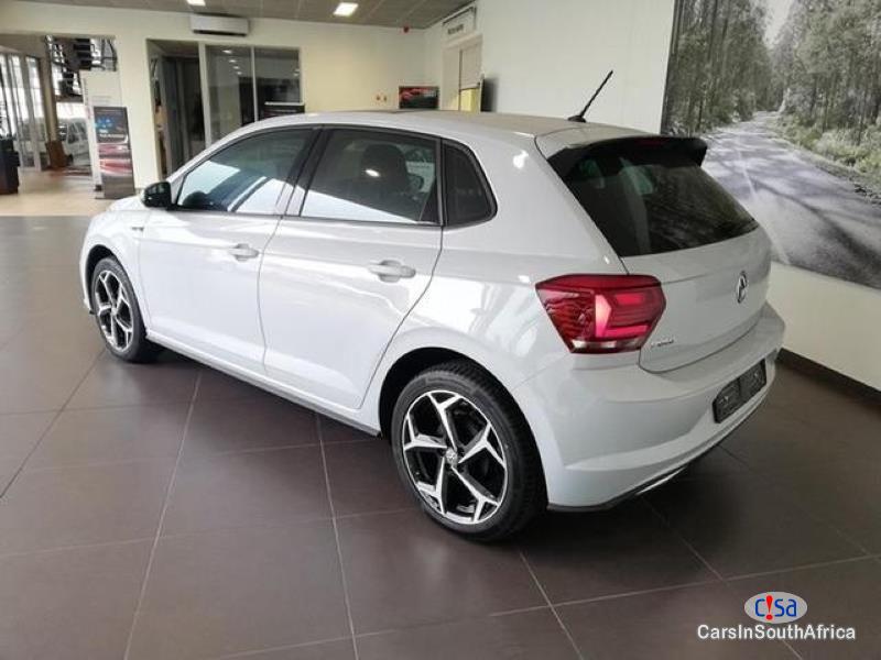 Volkswagen Polo 1.6 GLS Automatic 2018 - image 1
