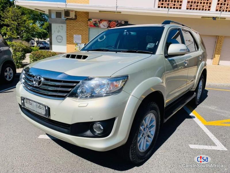 Pictures of Toyota Fortuner 30D-4 078 321 4168 Manual 2015