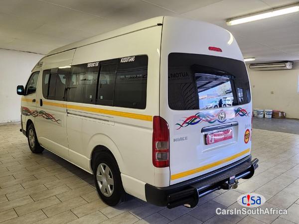 Toyota Quantum 2.5 Manual 2021 - image 5