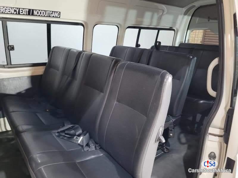 Toyota Quantum 2.5 Manual 2019 - image 3