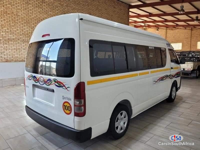 Toyota Quantum 2.5 Manual 2019 - image 4