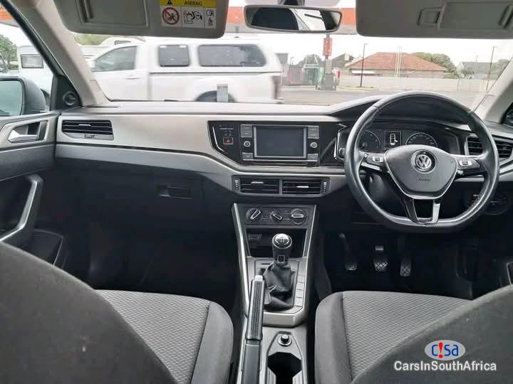 Volkswagen Polo 1.6 Automatic 2019 - image 3