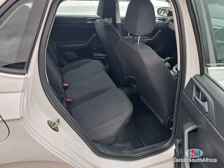 Volkswagen Polo 1.6 Automatic 2019 - image 4