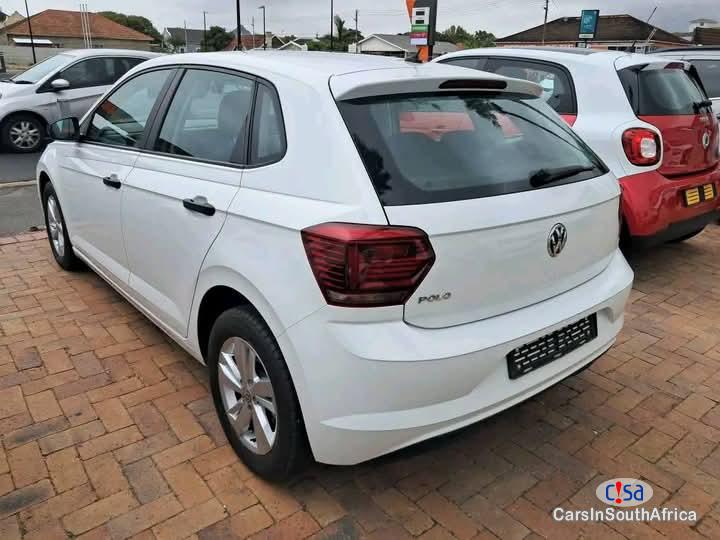 Volkswagen Polo 1.6 Automatic 2019 - image 5