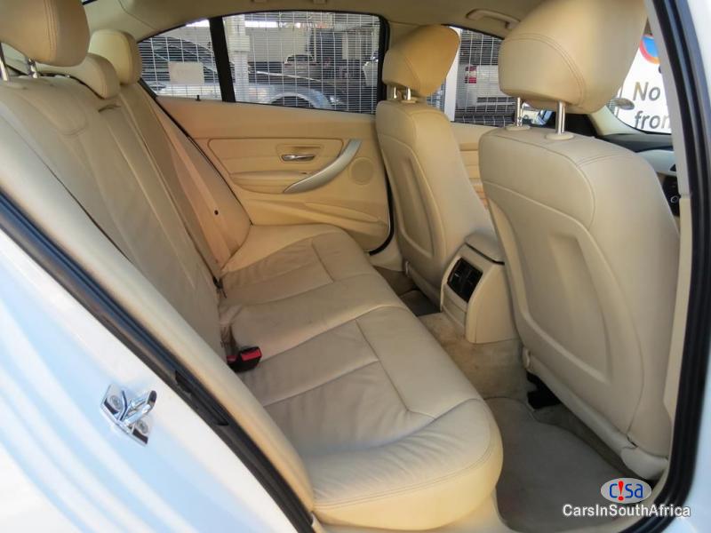BMW 3-Series 320i Auto (F30) Automatic 2014 - image 7