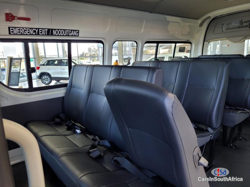 Toyota Quantum 2.5 D-4D Sesifikile 16 Seats ( +27 685845776 Manual 2019 - image 5