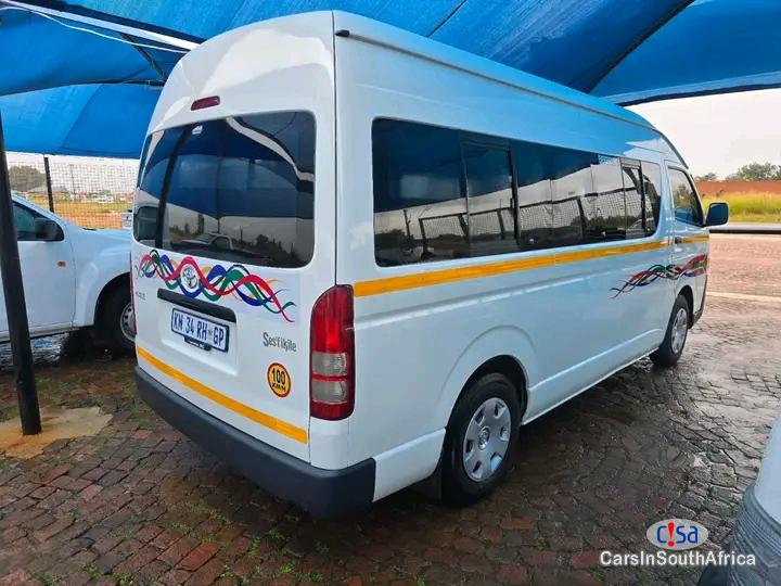 Toyota Quantum 2.5 D-4D Sesfikile 16-Seat Manual 2021 - image 2