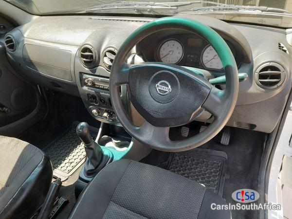 Nissan NP200 1.6 A/C Safety Pack Manual 2017 - image 3