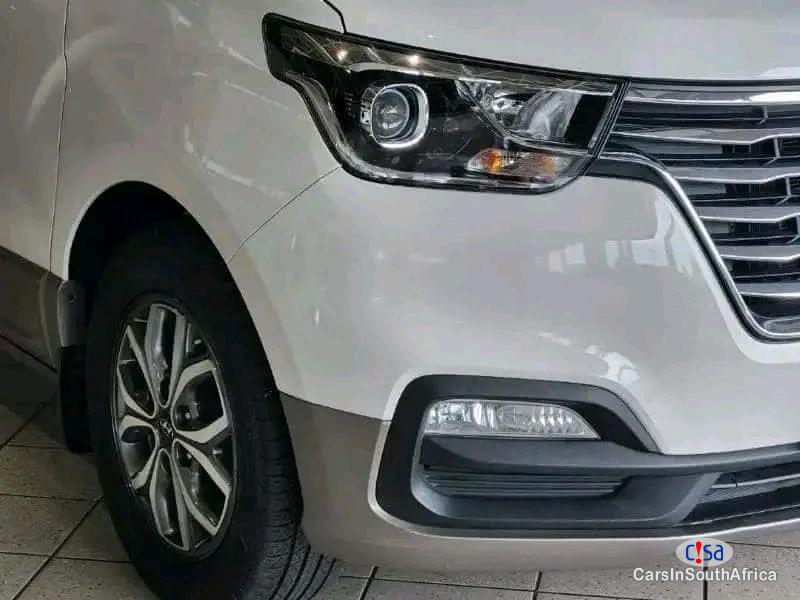Hyundai H-1 Automatic 2022 - image 7