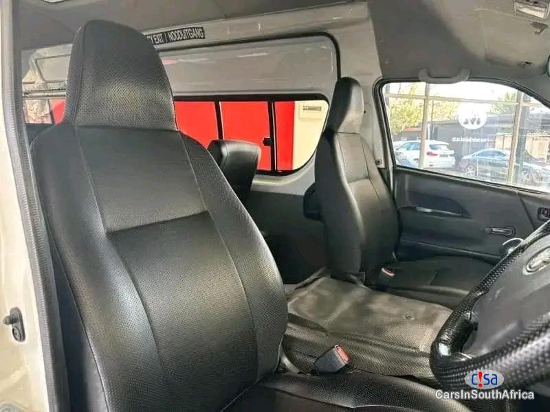 Toyota Quantum Manual 2019 - image 9