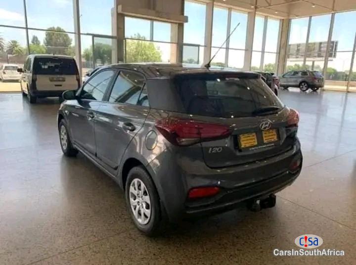 Pictures of Hyundai i20 Manual 2019