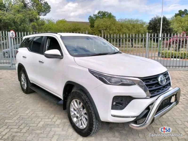 Toyota Fortuner 2.8 Automatic 2021 - image 2