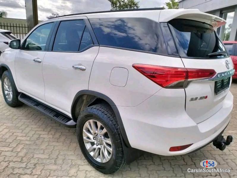 Toyota Fortuner 2.8 Automatic 2021 - image 3
