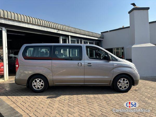 Hyundai H-1 2.5 CRDi VTG Wagon Automatic 2015 - image 2