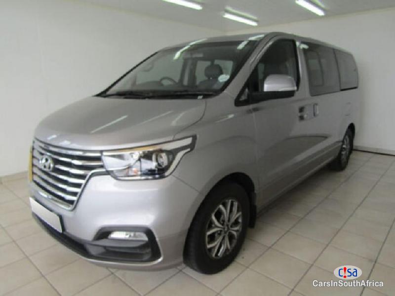 Pictures of Hyundai H-1 2.5 CRDI Bus Automatic 2021