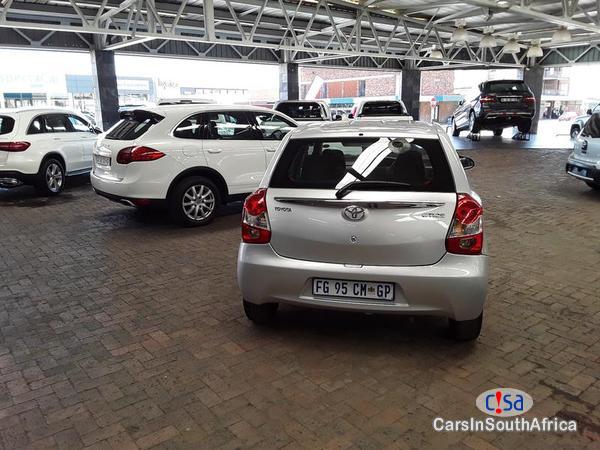 Toyota Etios Manual 2013 - image 6