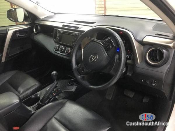 Toyota RAV-4 Automatic 2016 - image 8