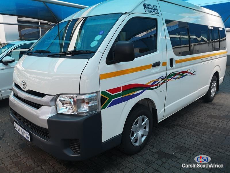Toyota HiAce 2.5 Manual 2019 - image 3