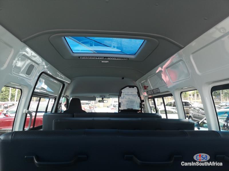 Toyota HiAce 2.5 Manual 2019 - image 5