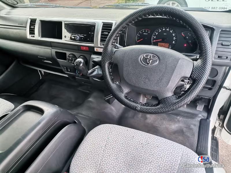 Toyota Quantum 2.5 Manual 2020 - image 5