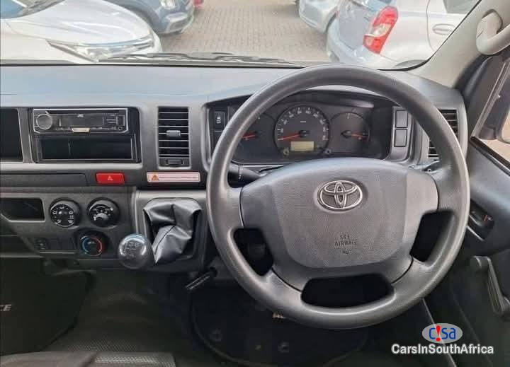 Toyota Quantum 2.5 D.4D Sesfikile 16-Seat Call Or WhatsApp 0683466875 Manual 2021 in Mpumalanga