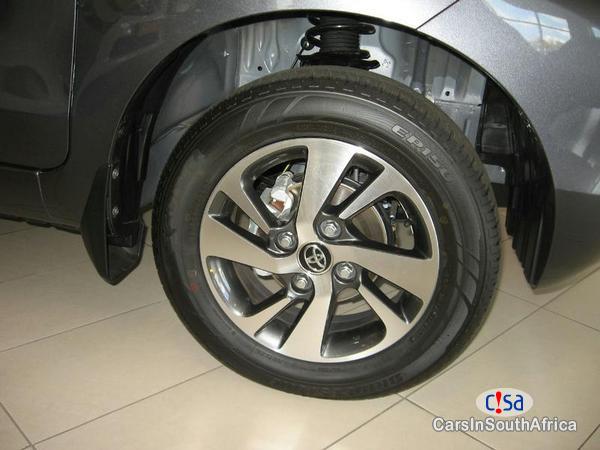 Toyota Avanza 1.5 Manual 2018 in South Africa