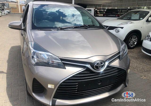 Toyota Yaris Manual 2018 - image 2