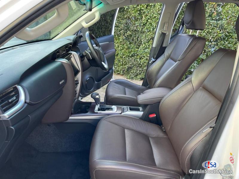 Toyota Fortuner 2.8GD6 4X4 Automatic Call:0691808200 Automatic 2017 - image 11