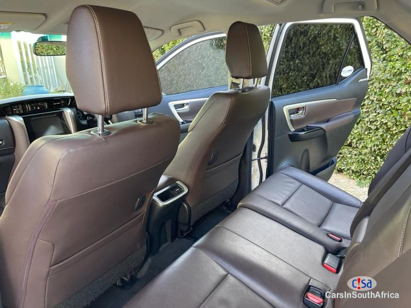 Toyota Fortuner 2.8GD6 4X4 Automatic Call:0691808200 Automatic 2017 - image 12