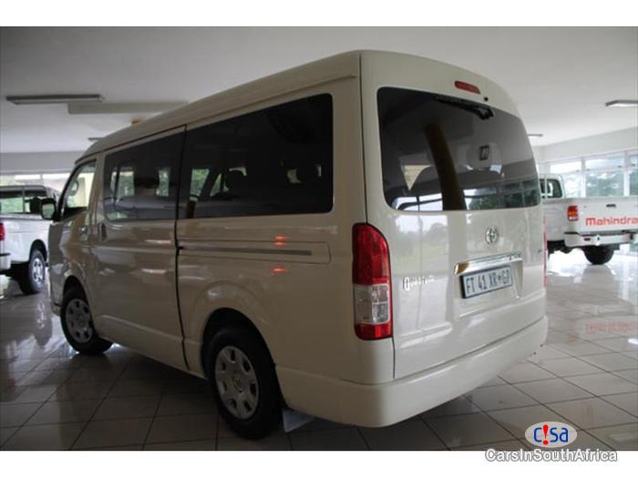 Toyota Quantum Manual 2015 - image 2