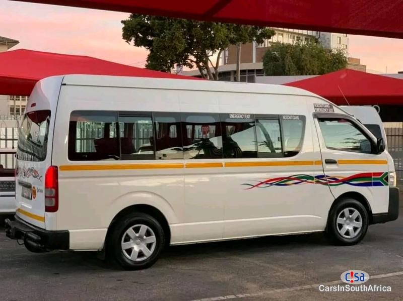 Toyota Quantum 2.8 D-4D Sesifikile 16 Seater ( +27 685845776 Manual 2018 in Eastern Cape