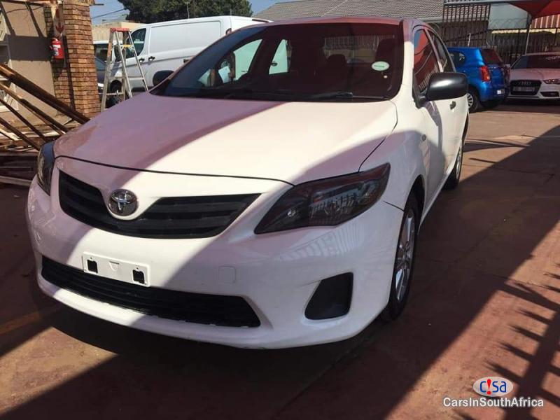 Toyota Corolla Manual 2015 - image 2