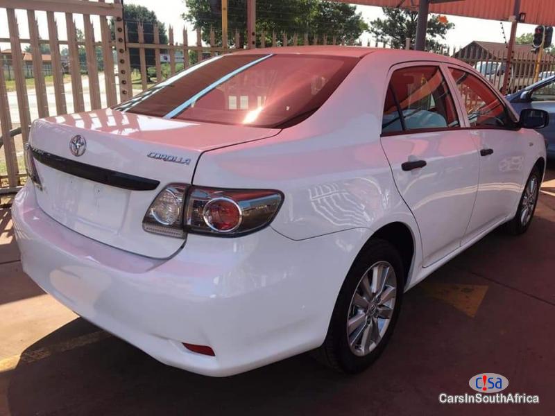 Toyota Corolla Manual 2015 - image 4
