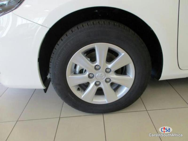 Toyota Corolla 1.5 Manual 2016 - image 3