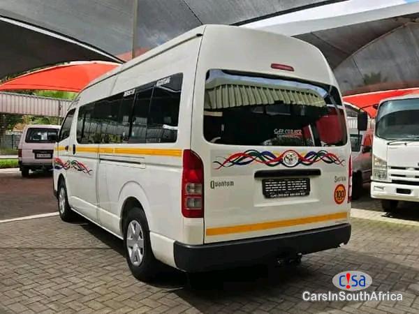 Toyota Quantum 2.5 Manual 2022 - image 4