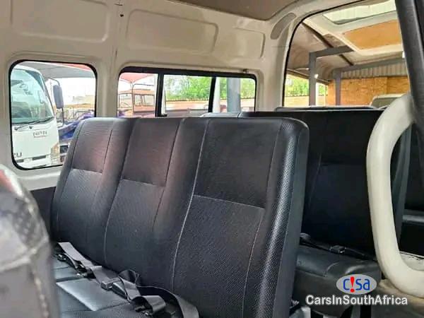 Toyota Quantum 2.5 Manual 2022 - image 5