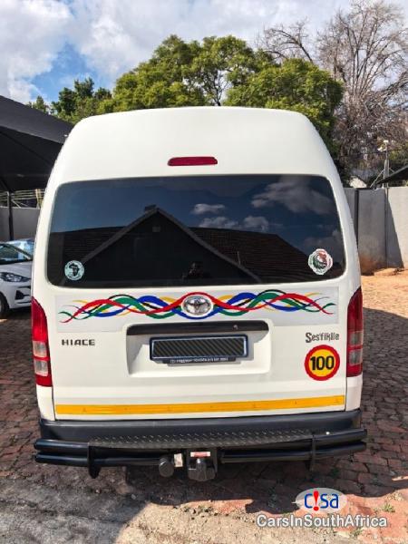 Toyota 2.5 D-4D Sesifikile16 Seater ( +27 685845776 Manual 2019 - image 4
