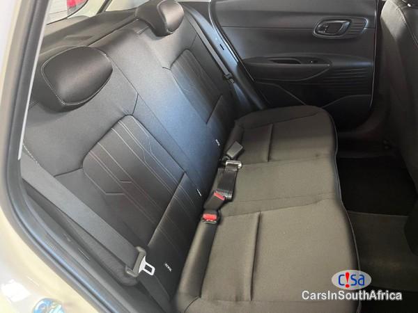 Isuzu D-MAX 3.0 DDI V-Cross HR Auto Double-Cable ( 0684957752 Automatic 2022 - image 4