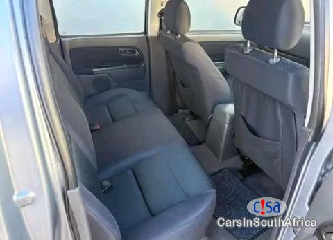 Isuzu KB Series Call/ WhatsApp.(073 104 3715) Isuzu KB 250 D-TEQ For Sale Manual 2013 - image 6
