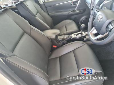 Toyota Fortuner 2.8 Automatic 2016 - image 4