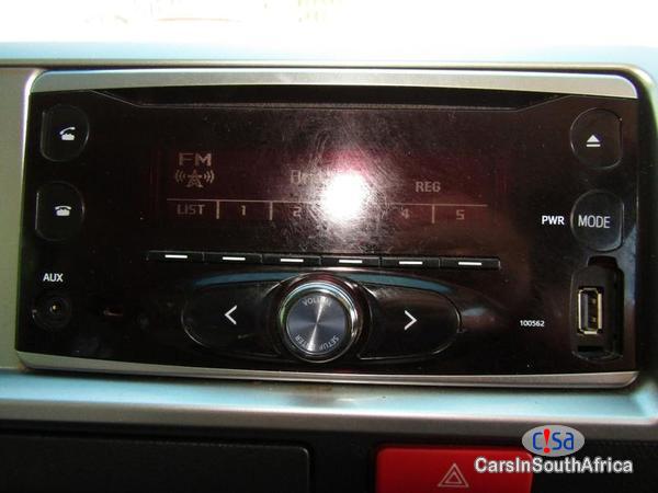 Toyota Quantum Manual 2015 - image 4