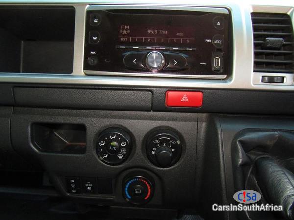 Toyota Quantum Manual 2015 - image 6