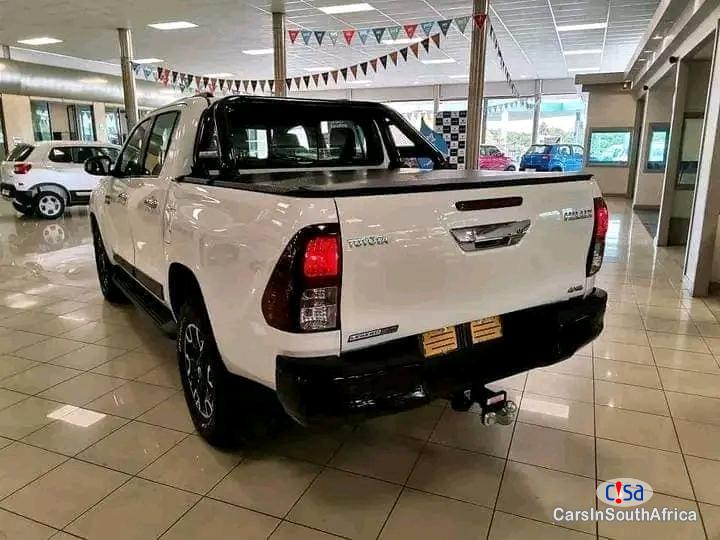 Toyota Hilux 2020 Toyota Hilux 2.8GD-6 Double Cab 4x4 Legend 50 Sale 0734702887 Automatic 2020 - image 3